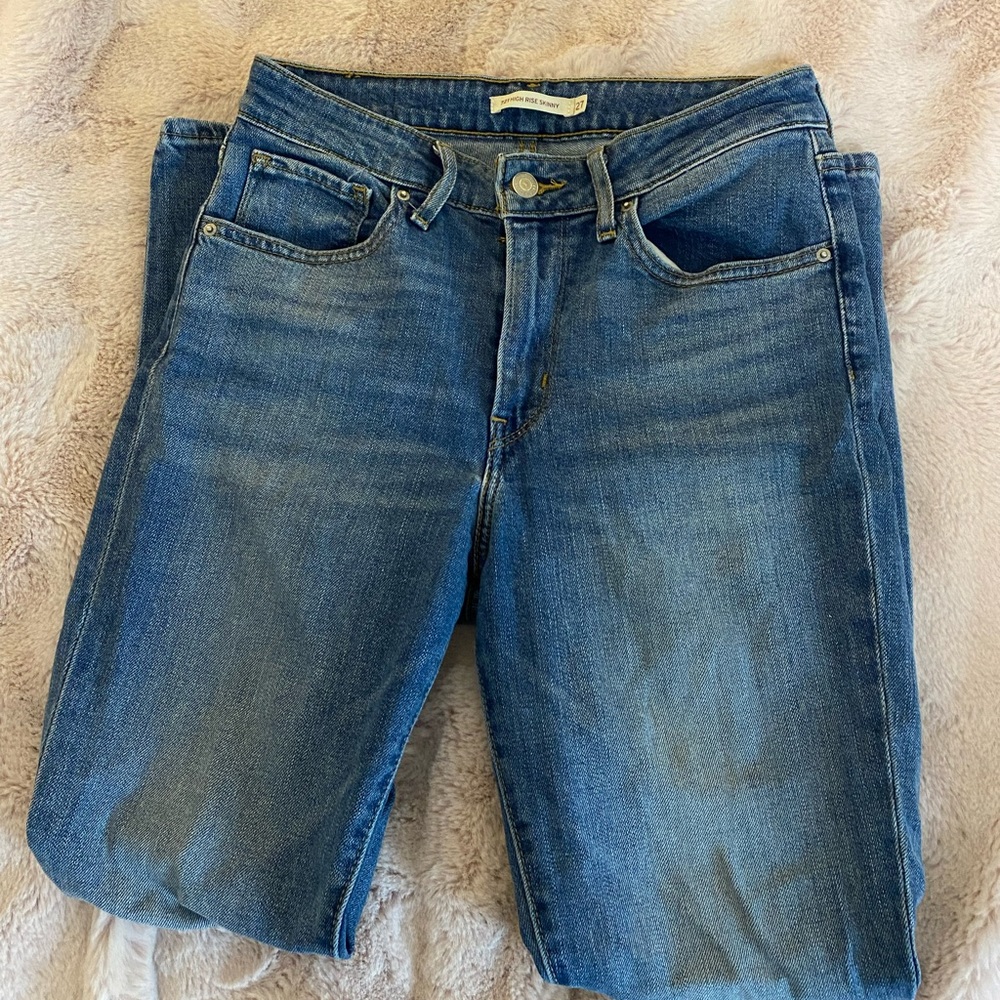 Levi’s 721 High Rise Skinny Jeans